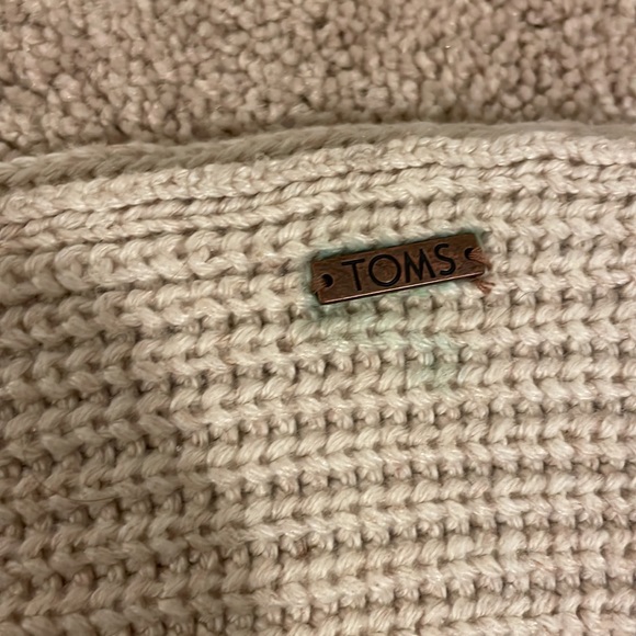 TOMS Infinity Scarf - Picture 3 of 5